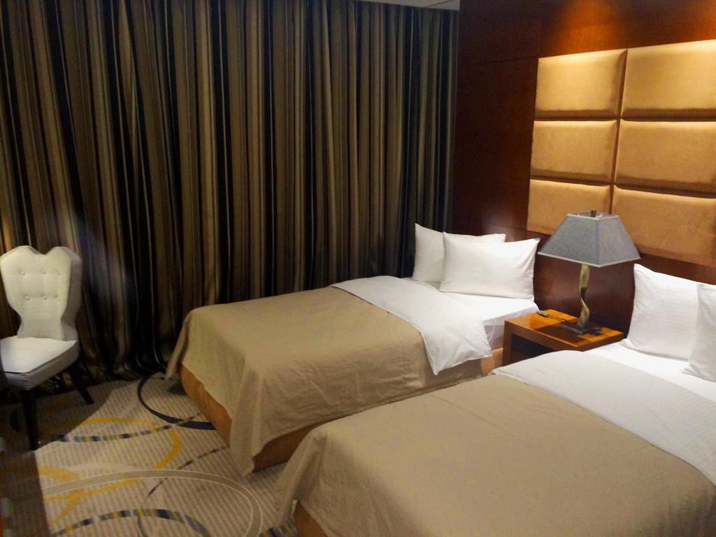 Royal Plaza Hotel And Casino Kapchagaï Chambre photo